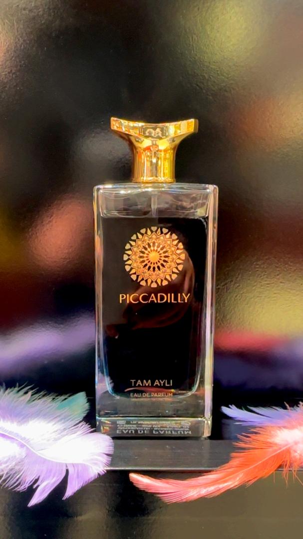ادکلن پیکادلی برند تام آیلی